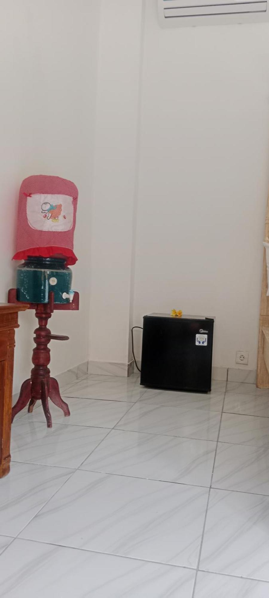 Beten Enjung Home Stay&Waroeng Amed Eksteriør billede
