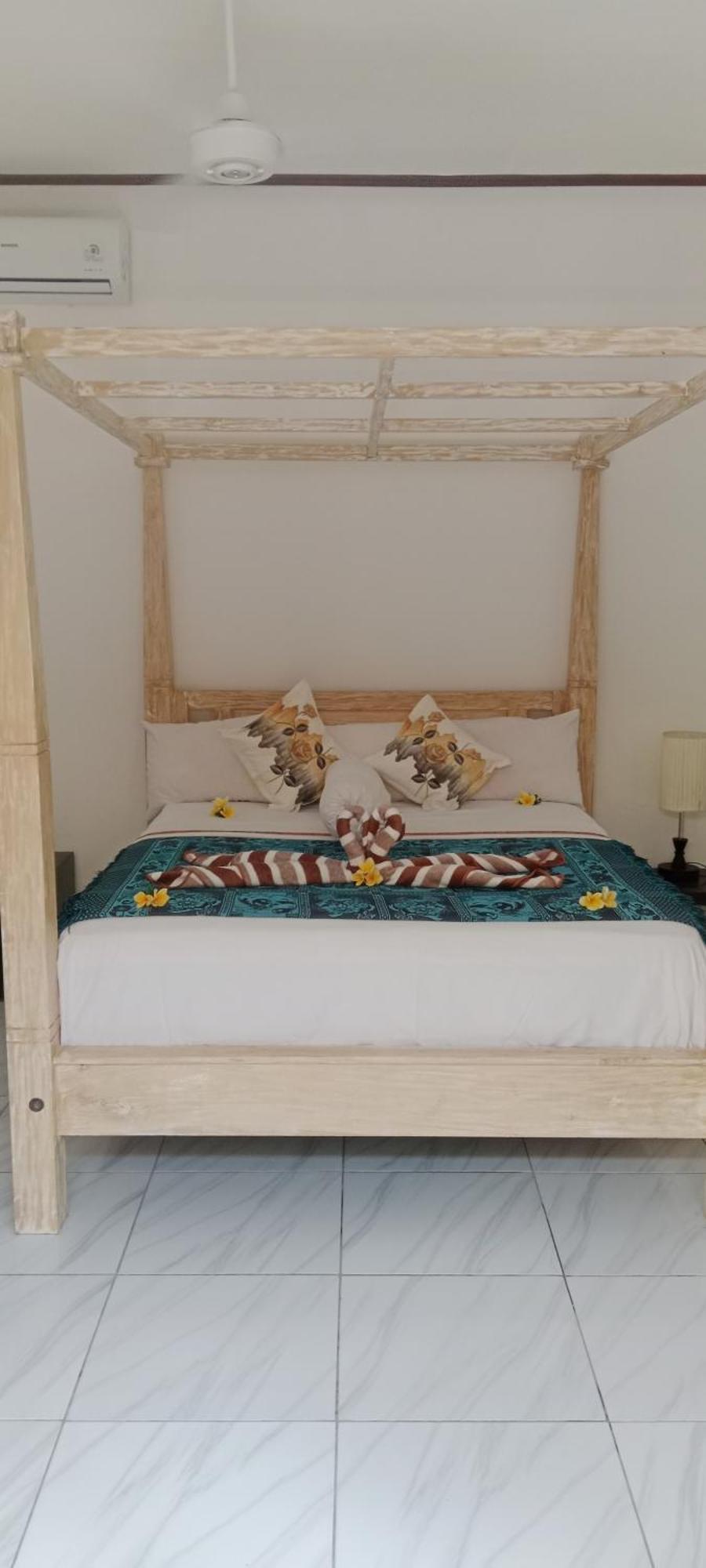 Beten Enjung Home Stay&Waroeng Amed Eksteriør billede