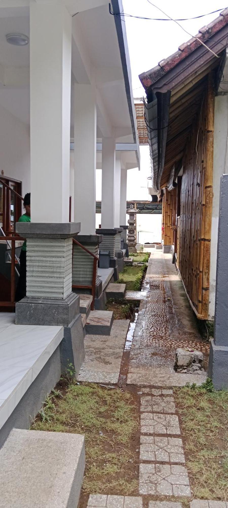 Beten Enjung Home Stay&Waroeng Amed Eksteriør billede