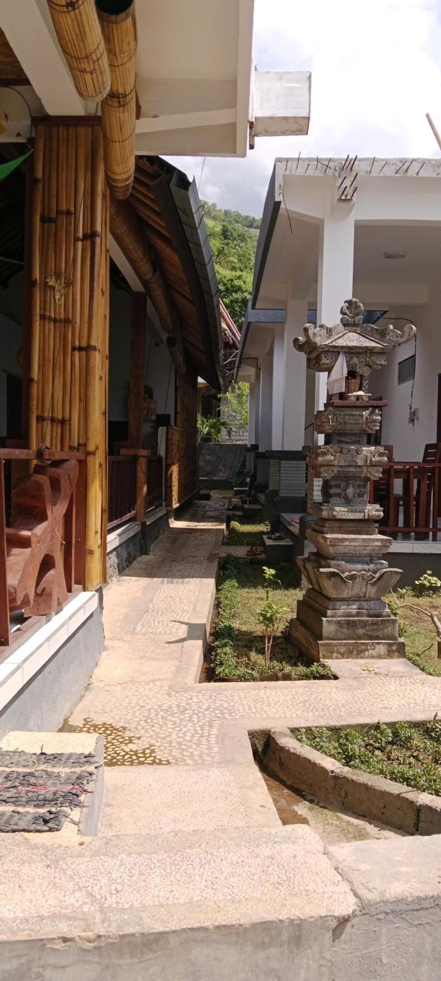 Beten Enjung Home Stay&Waroeng Amed Eksteriør billede