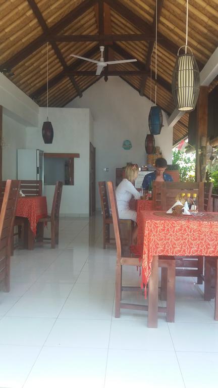 Beten Enjung Home Stay&Waroeng Amed Eksteriør billede